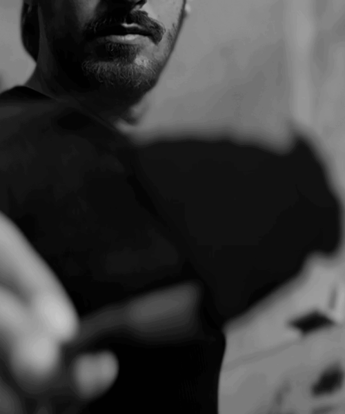 Alcam-Foto Proceso-pintando pantalla