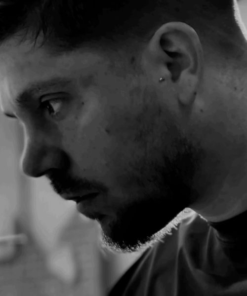 DeTomas-Foto proceso-pintando cerca