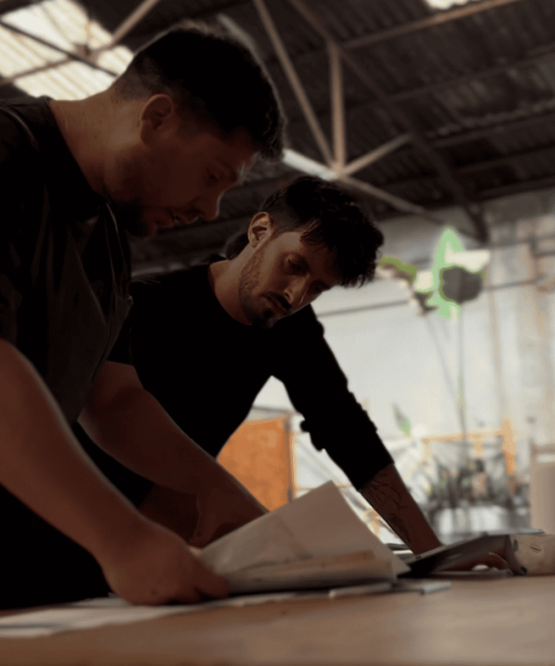 Manel y Detomas-Foto proceso-hablando